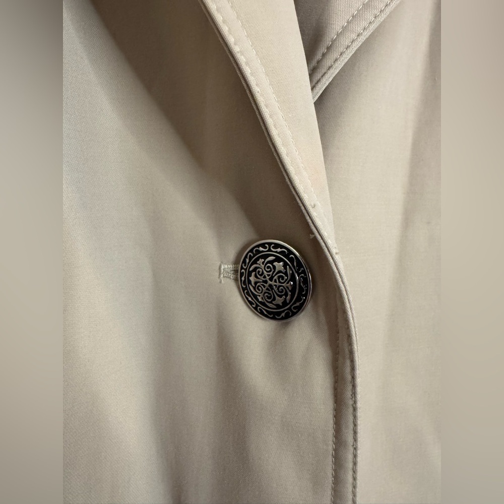 Vintage trench coat Women's size 10 cream buckle - Picture 3 of 7